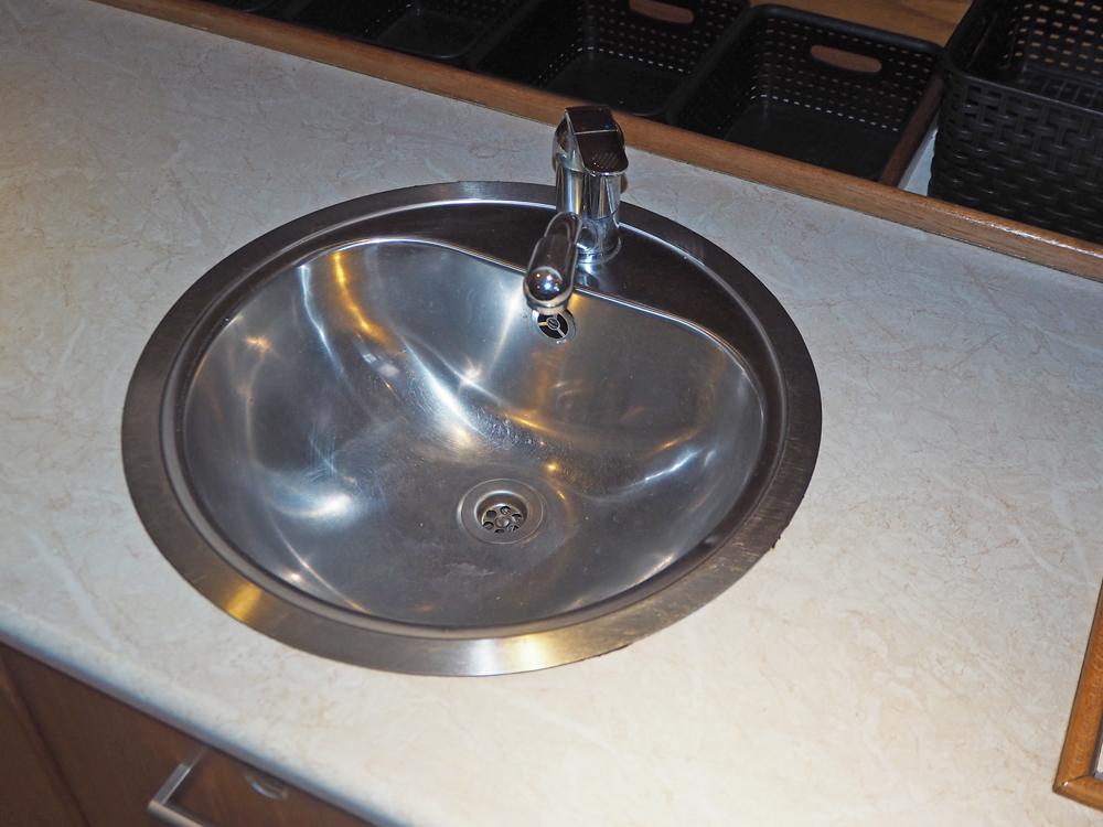 Aft cabin, Accommodation